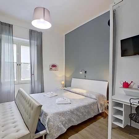 Il Giardino Di Vico Neve Bed and Breakfast Napels Buitenkant foto