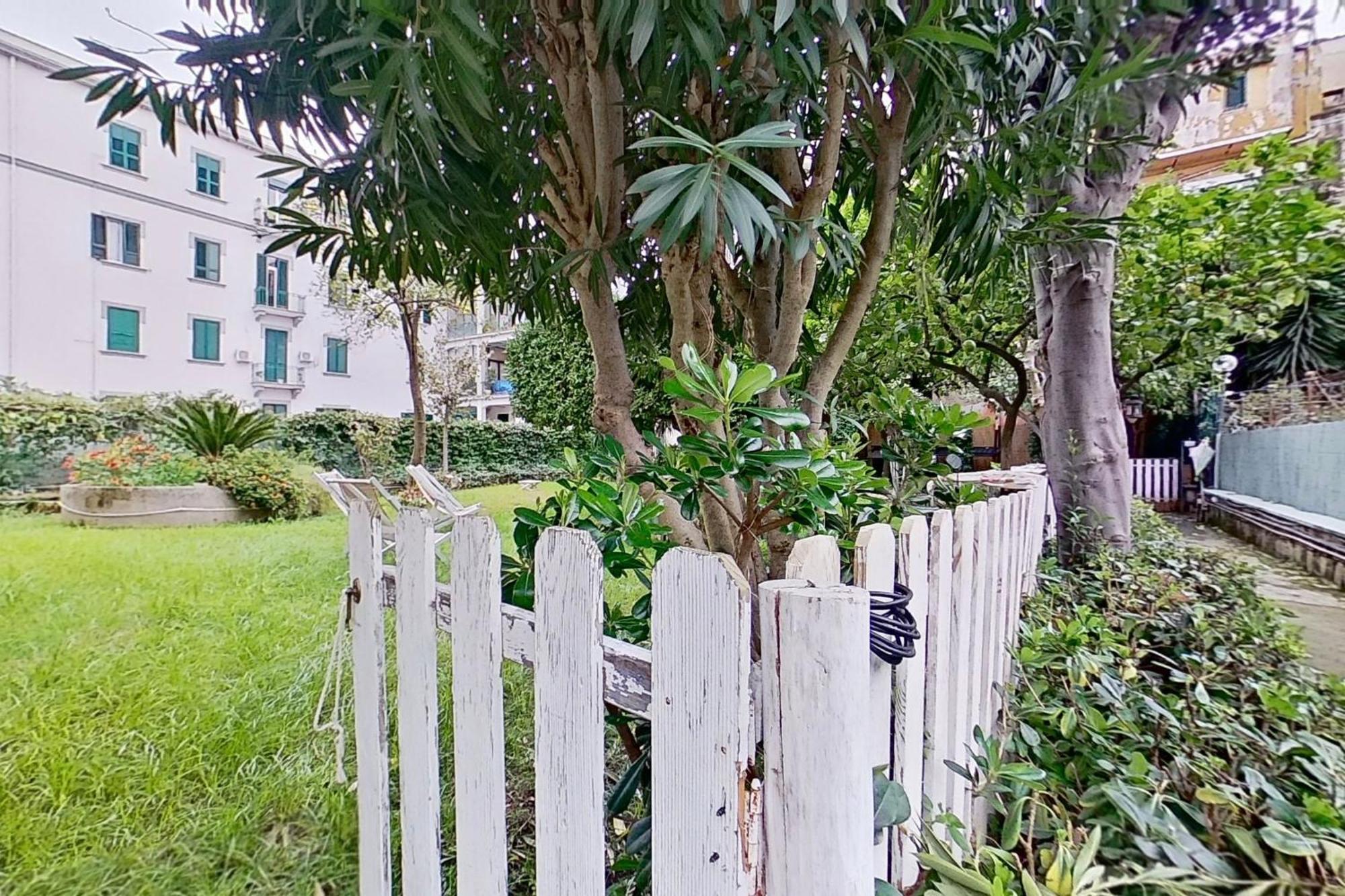 Il Giardino Di Vico Neve Bed and Breakfast Napels Buitenkant foto