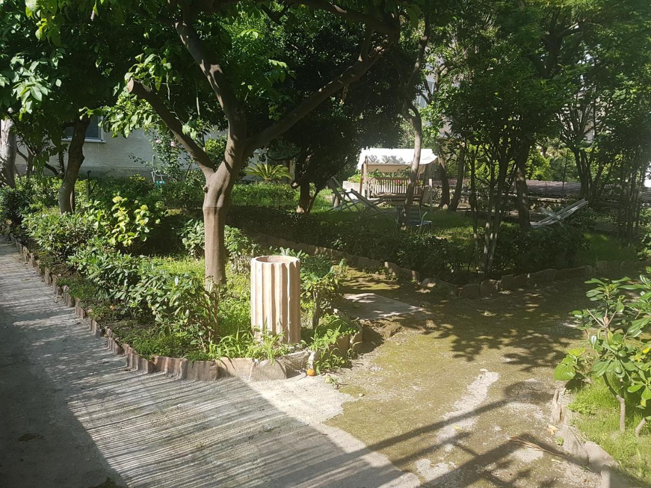 Il Giardino Di Vico Neve Bed and Breakfast Napels Buitenkant foto