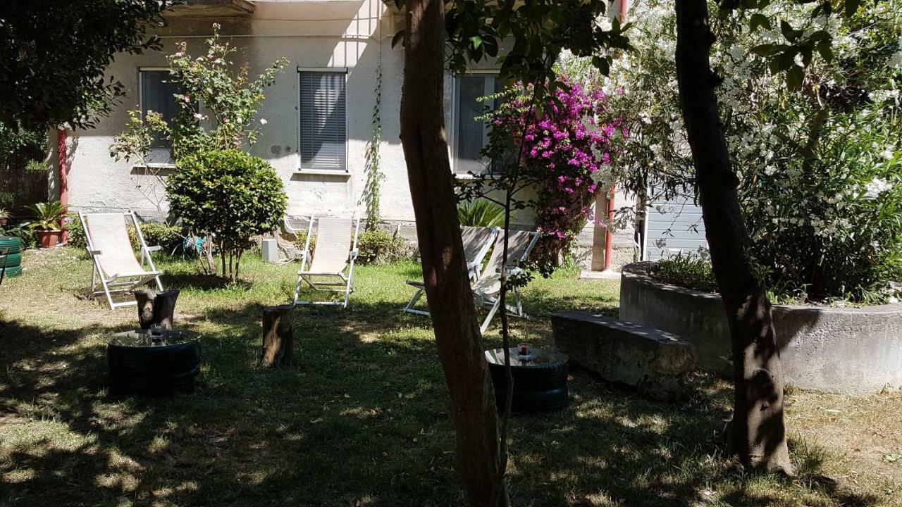 Il Giardino Di Vico Neve Bed and Breakfast Napels Buitenkant foto